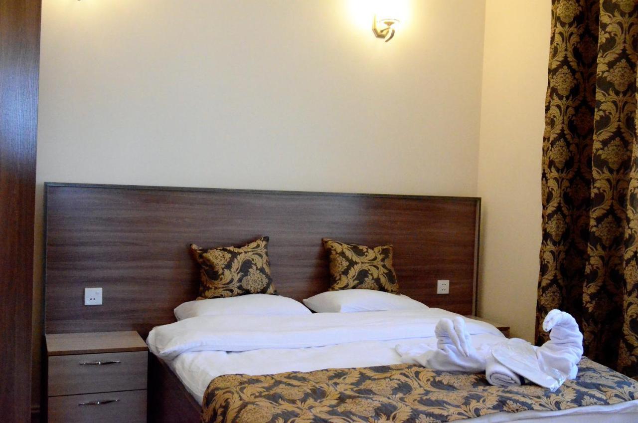 Centrum Hotel&Hostel Baku Exterior photo